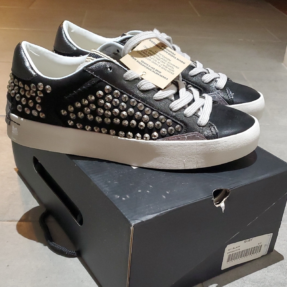 Womens Sneakers